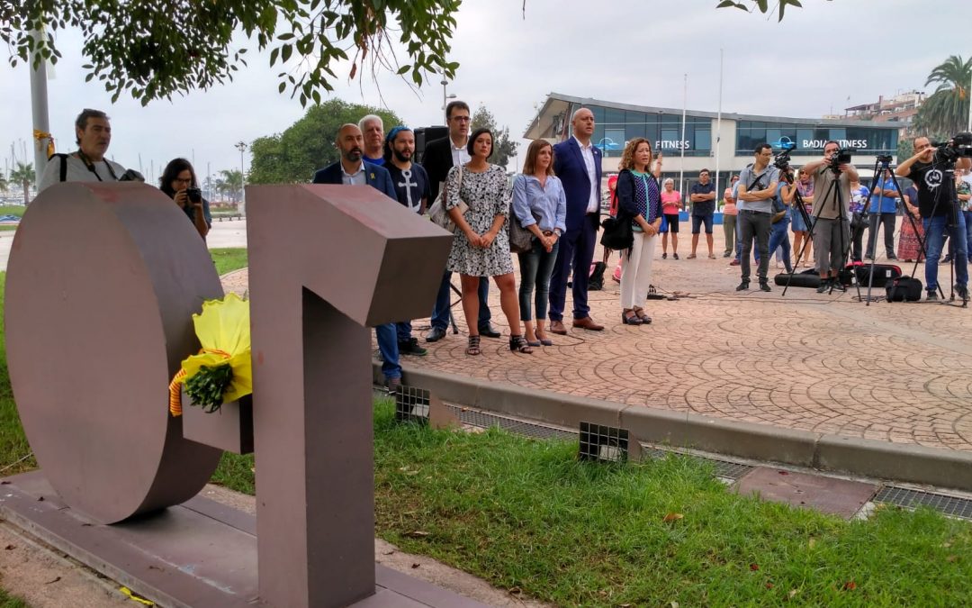 La Ràpita commemora els dos anys del Primer d’octubre recordant el moment en què van tenir lloc les càrregues