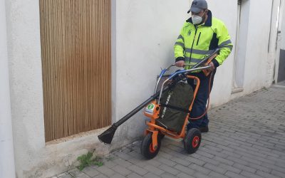 La Brigada Municipal incorpora un deshidratador tèrmic com a complement per eliminar les herbes espontànies