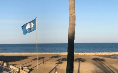 La Ràpita renova el distintiu ‘Bandera blava’ a la platja del Garbí i la platja de les Delícies