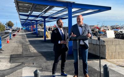 El Govern instal·la un camp fotovoltaic de 900 panells a l’aparcament del moll central del port de la Ràpita