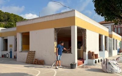 L’Ajuntament de la Ràpita impulsa obres de millora a l’Escola Carles III abans del curs 2025-2026