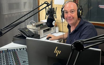 Fernando Garcia, locutor, Dj i publicista de Ràdio Ràpita, és nomenat col·legiat d’honor pel Col·legi de Periodistes