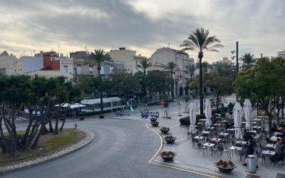 L’Ajuntament de la Ràpita inicia la segona i última fase de les obres d’arranjament dels extrems de la plaça Carles III